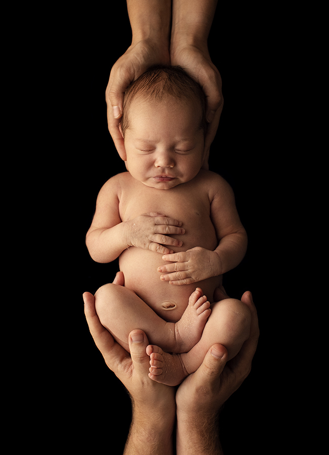 Nyfødt billeder håndholdt 2023 - Fotograf Trine Rosholm 11