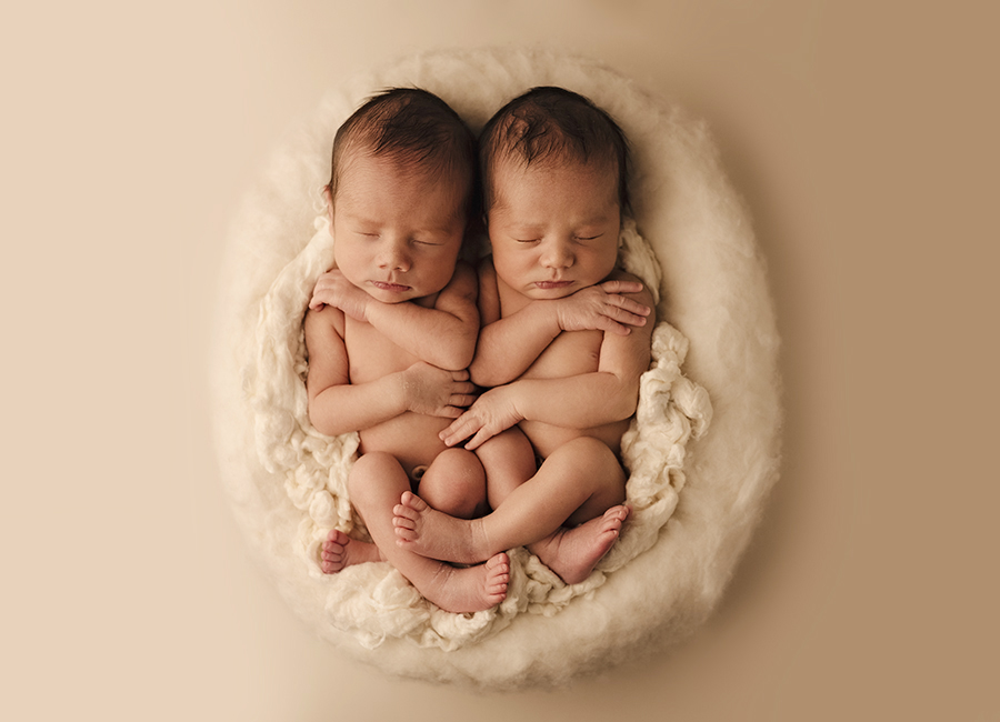 Nyfødt fotografering af tvillinger 2023 - Fotograf Trine Rosholm 39
